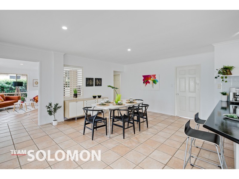 15 Viewfield Street, Redland Bay QLD 4165