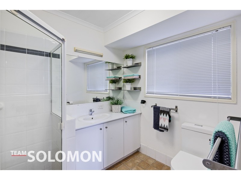 15 Viewfield Street, Redland Bay QLD 4165