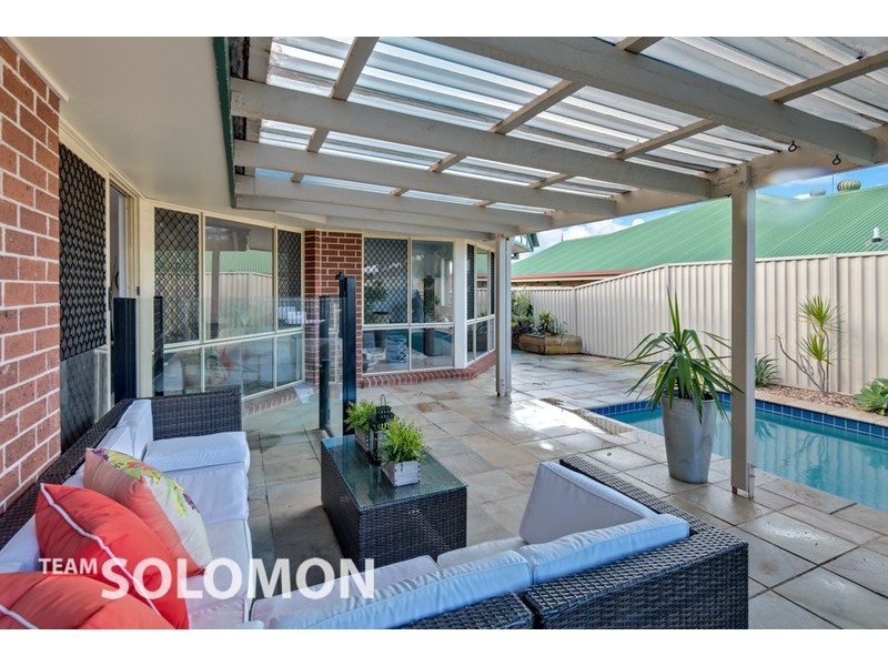 15 Viewfield Street, Redland Bay QLD 4165