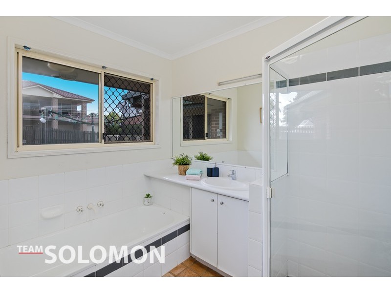 15 Viewfield Street, Redland Bay QLD 4165