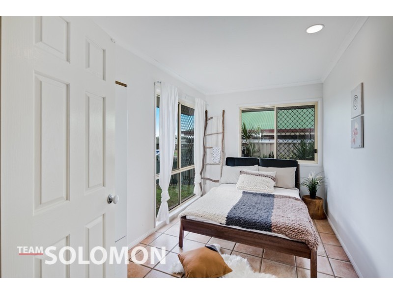 15 Viewfield Street, Redland Bay QLD 4165