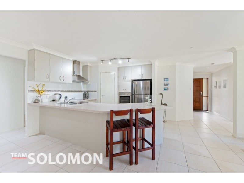 8 MOOROONDU Street, Coochiemudlo Island QLD 4184