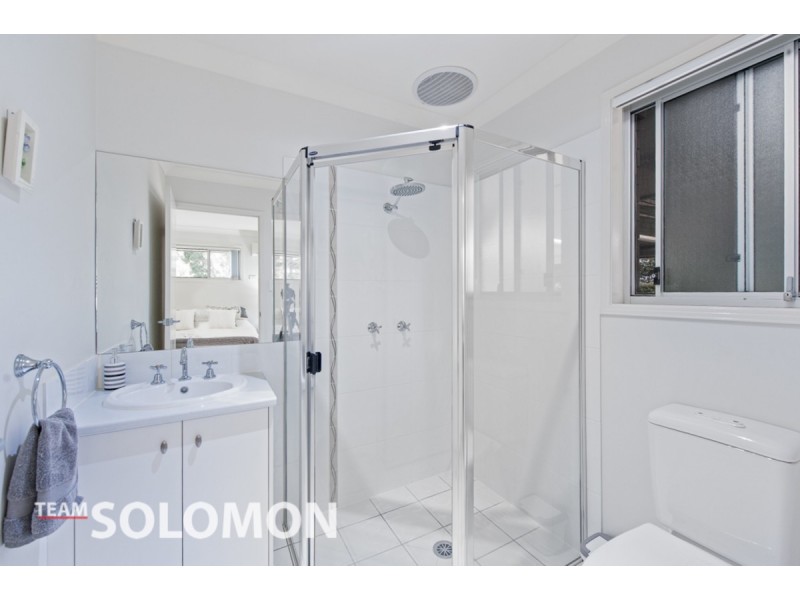 8 MOOROONDU Street, Coochiemudlo Island QLD 4184