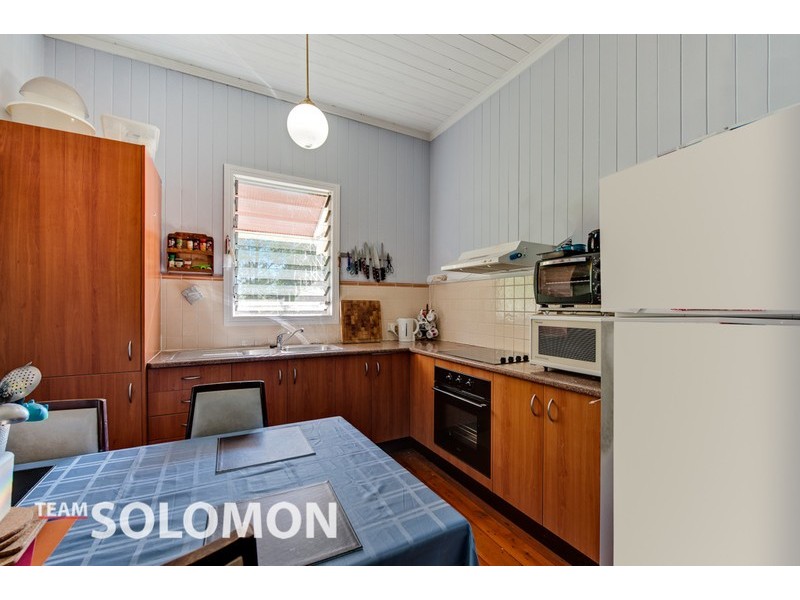 44 Elizabeth Street, Coochiemudlo Island QLD 4184