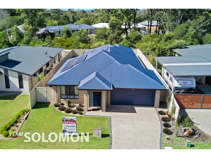 4 Noah Court, Redland Bay QLD 4165