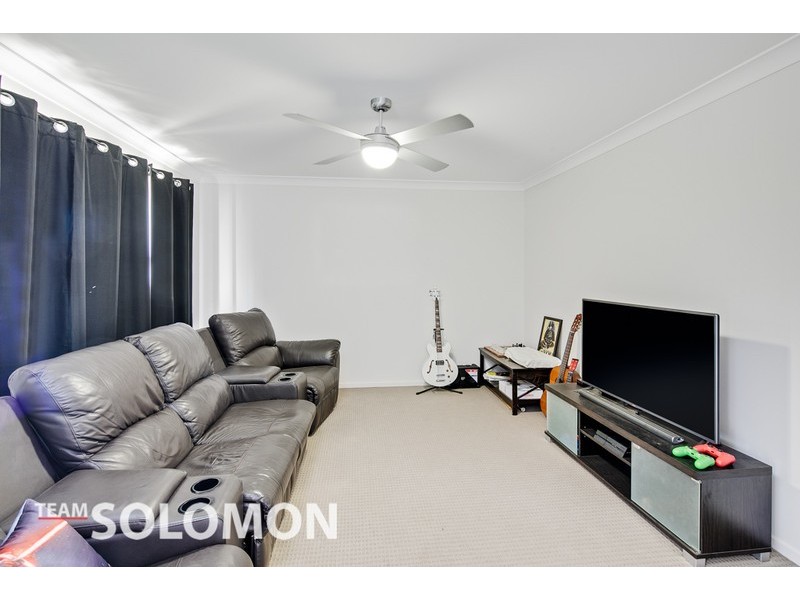 4 Noah Court, Redland Bay QLD 4165