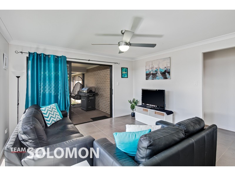 4 Noah Court, Redland Bay QLD 4165