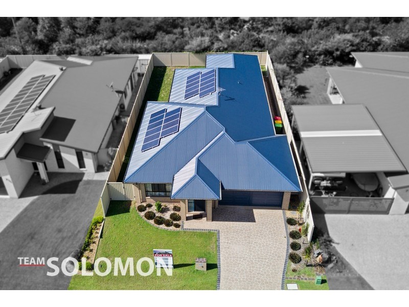 4 Noah Court, Redland Bay QLD 4165