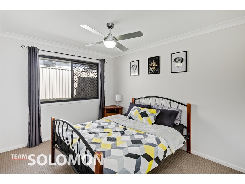 4 Noah Court, Redland Bay QLD 4165