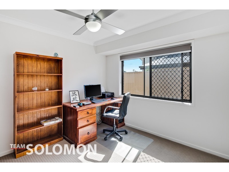 4 Noah Court, Redland Bay QLD 4165