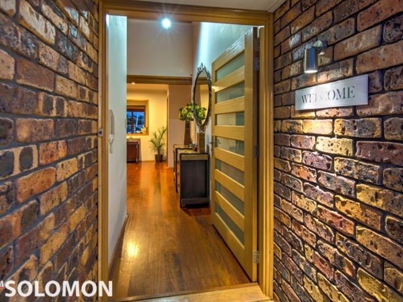 43 Anchorage Drive, Raby Bay QLD 4163