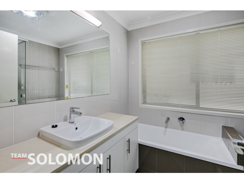 2/8 Bond Street, Cleveland QLD 4163