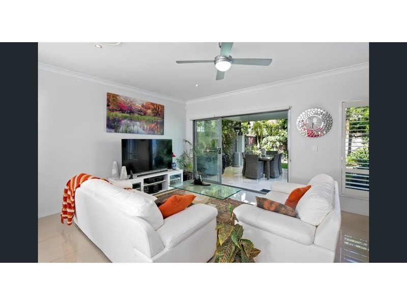 10/92-94 Sturgeon Street, Ormiston QLD 4160