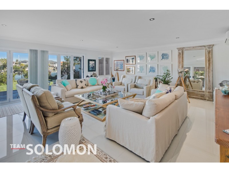 22 Carling Court, Raby Bay QLD 4163