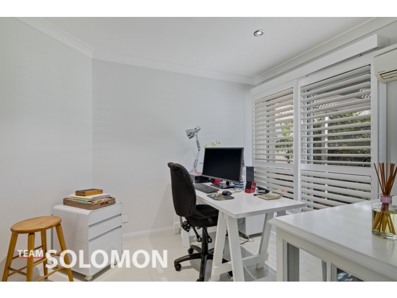 22 Carling Court, Raby Bay QLD 4163