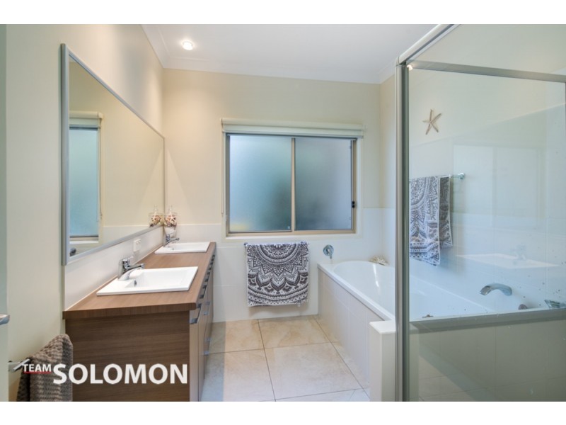 5 The Grove, Thornlands QLD 4164