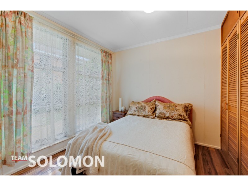 13 Kingfisher Street, Coochiemudlo Island QLD 4184