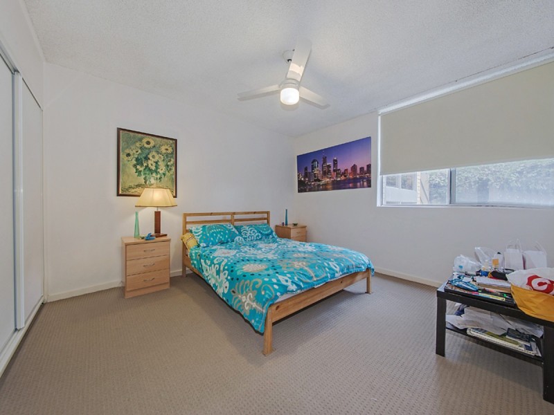 4/136 Macquarie Street, St Lucia QLD 4067