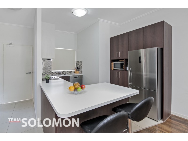 4/320 WYNNUM Road, Norman Park QLD 4170