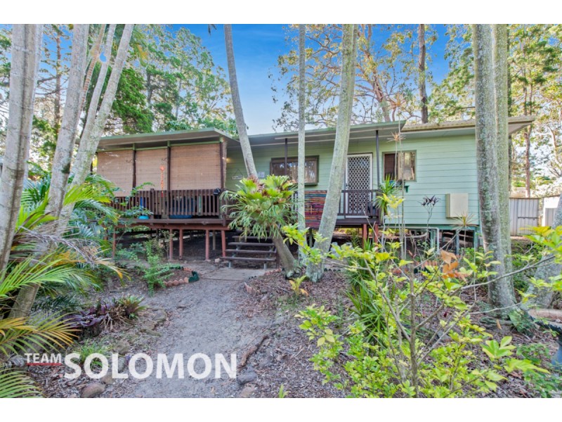 6 Pandanus Street, Coochiemudlo Island QLD 4184
