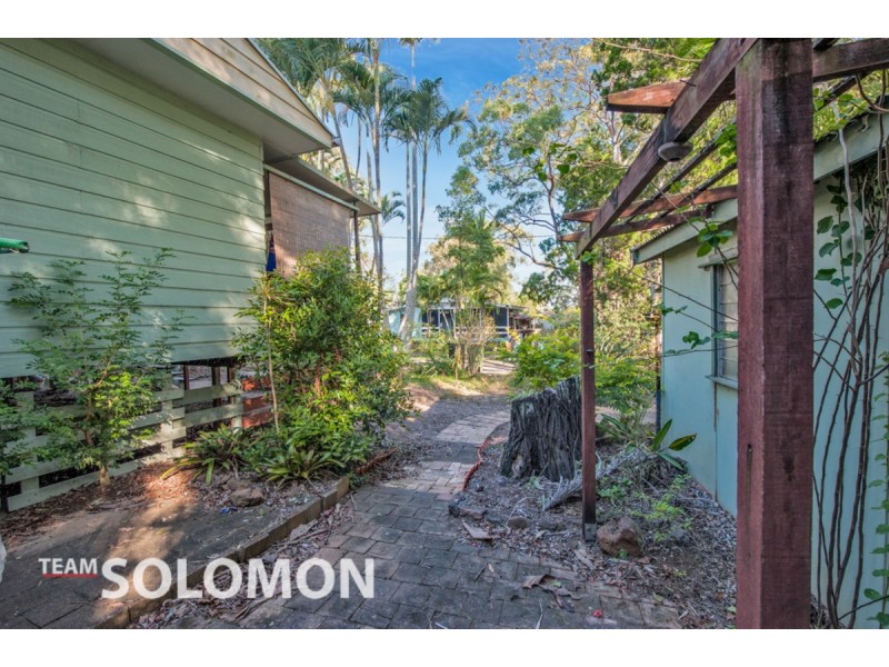 6 Pandanus Street, Coochiemudlo Island QLD 4184