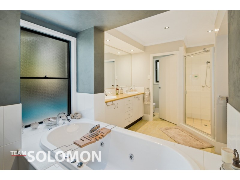 8 Tamarind Close, Thornlands QLD 4164