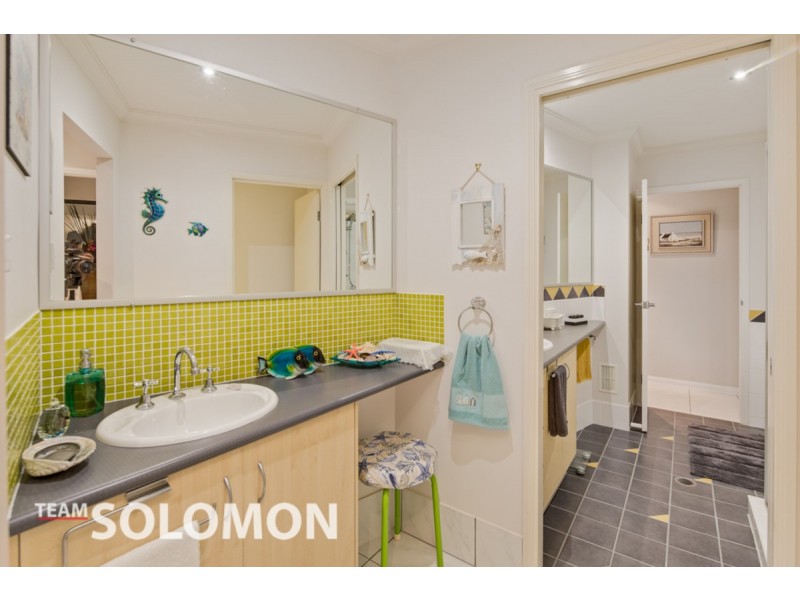 8 Tamarind Close, Thornlands QLD 4164