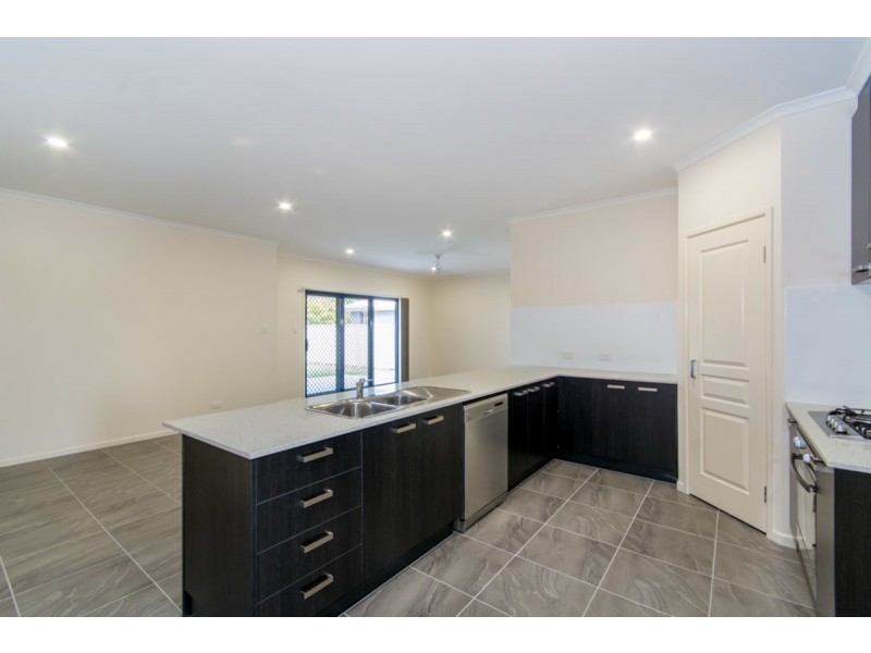26 Herring Street, Bongaree QLD 4507