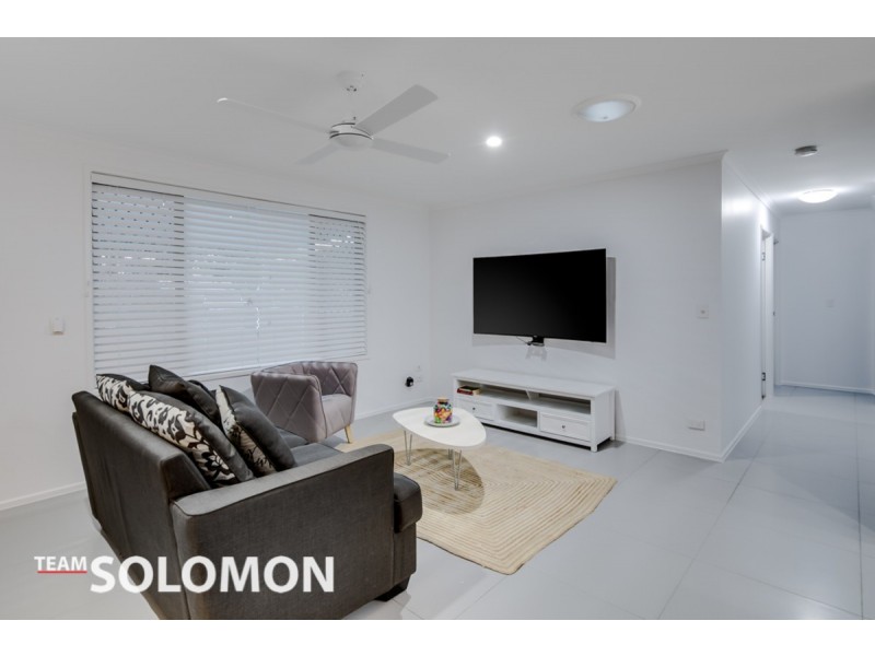 56 Albert Street, Ormiston QLD 4160