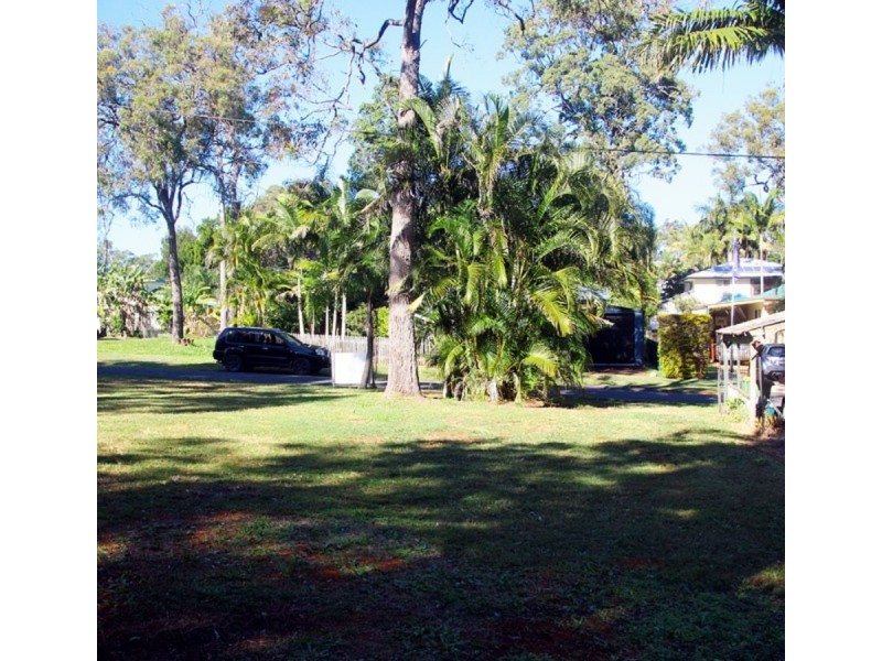 15 Marroo Street, Coochiemudlo Island QLD 4184