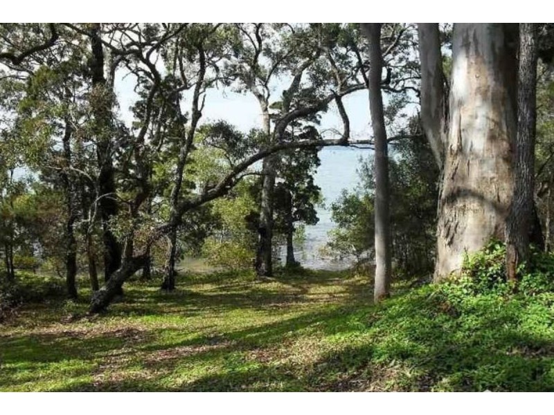 35 Udara Drive, Macleay Island QLD 4184