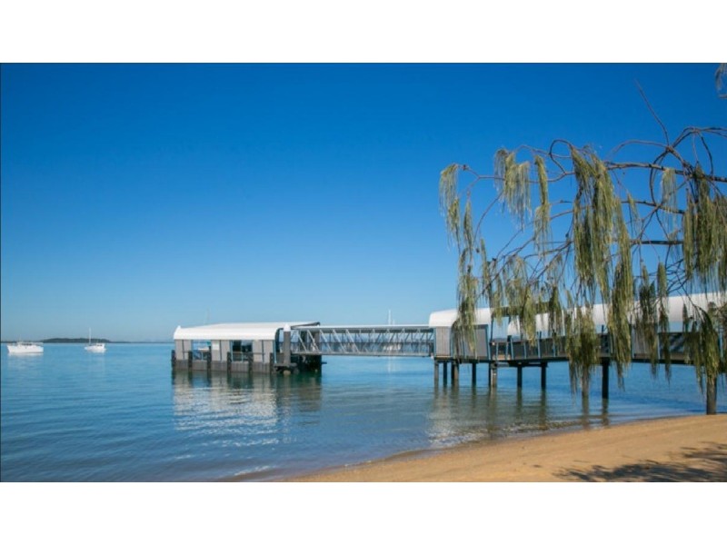 10 Victoria Parade, Coochiemudlo Island QLD 4184