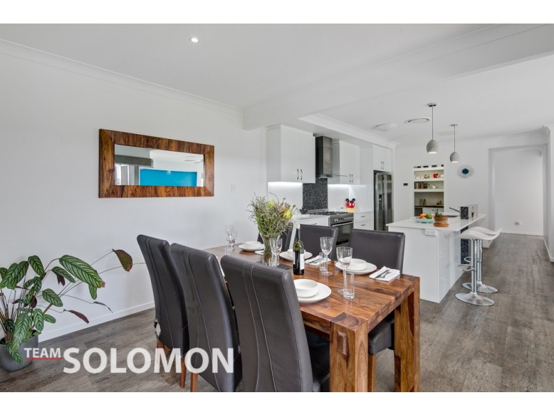 16 Noah Court, Redland Bay QLD 4165