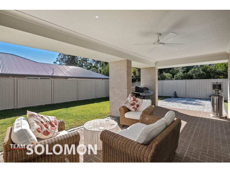 16 Noah Court, Redland Bay QLD 4165
