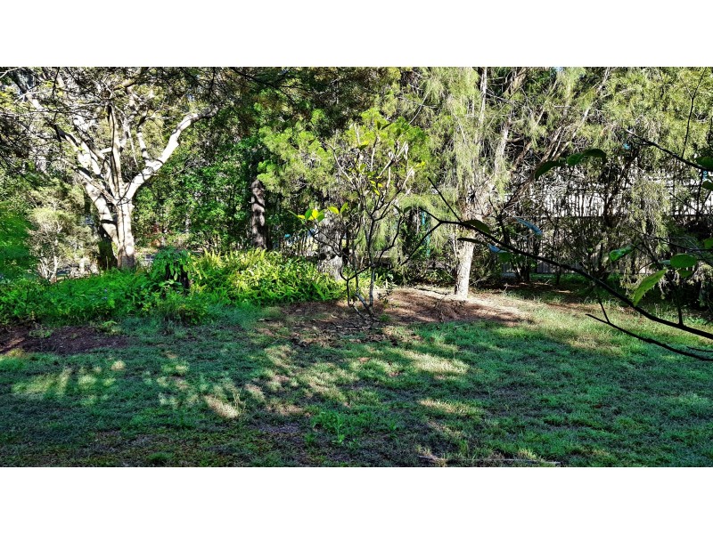 22 Shirley Street, Coochiemudlo Island QLD 4184