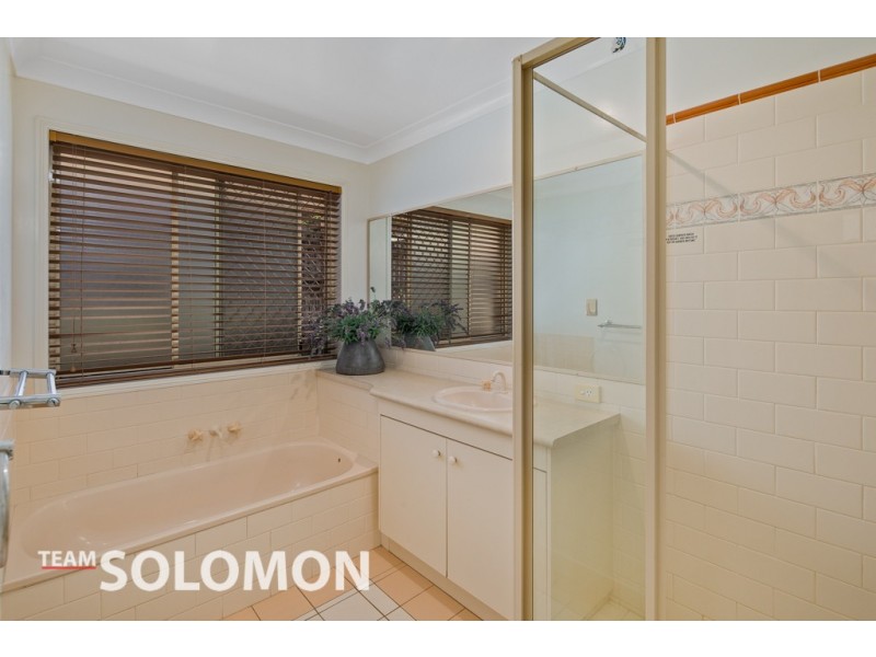 24 Patersonia Place, Birkdale QLD 4159