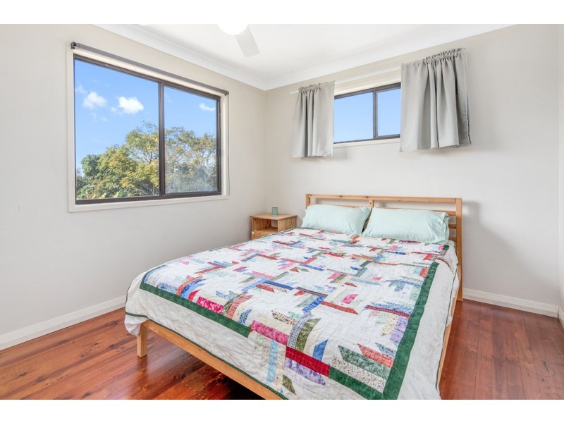 18 Sylvania Street, Wellington Point QLD 4160