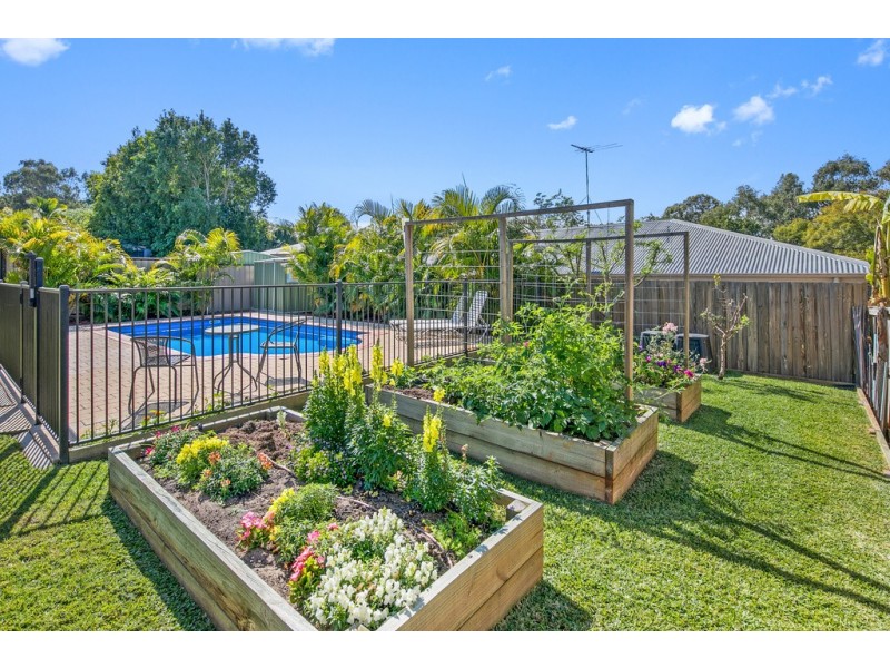 18 Sylvania Street, Wellington Point QLD 4160