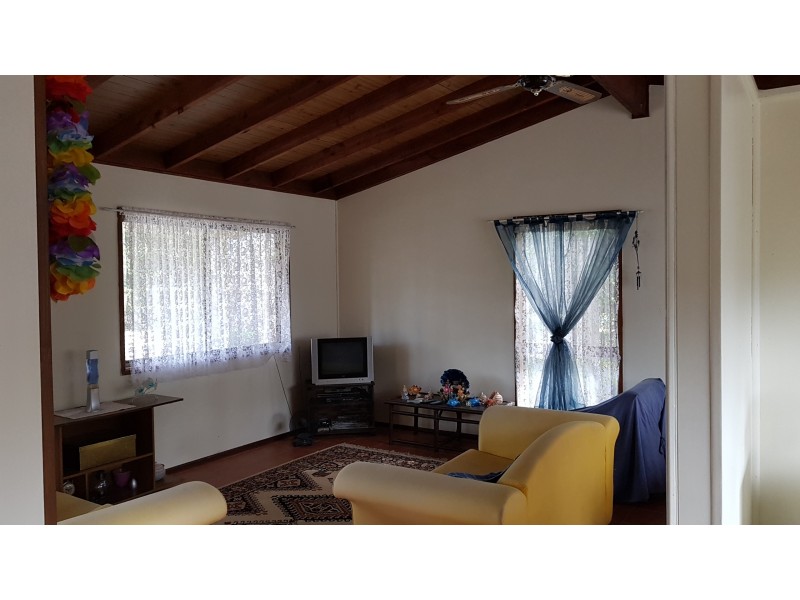 19 Deanbilla Street, Coochiemudlo Island QLD 4184