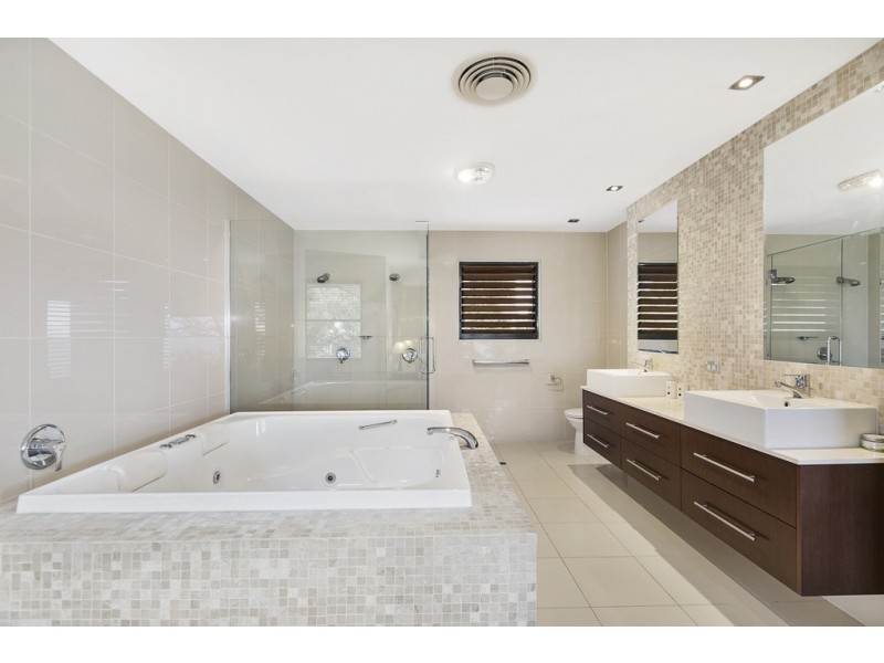 5 Sleath Street, Ormiston QLD 4160