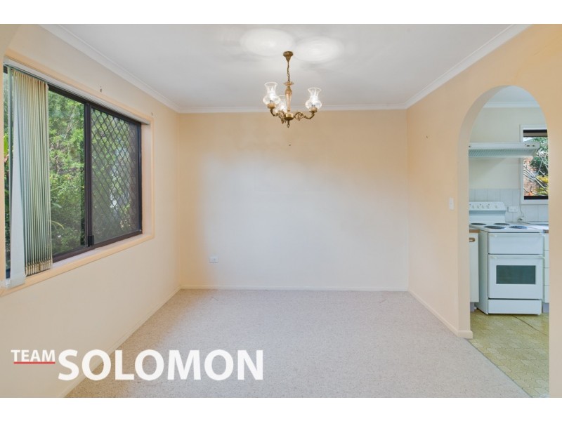 2 Lindisfarne Street, Carindale QLD 4152