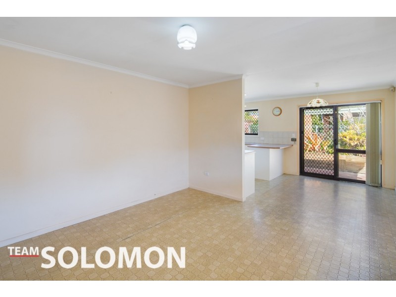 2 Lindisfarne Street, Carindale QLD 4152