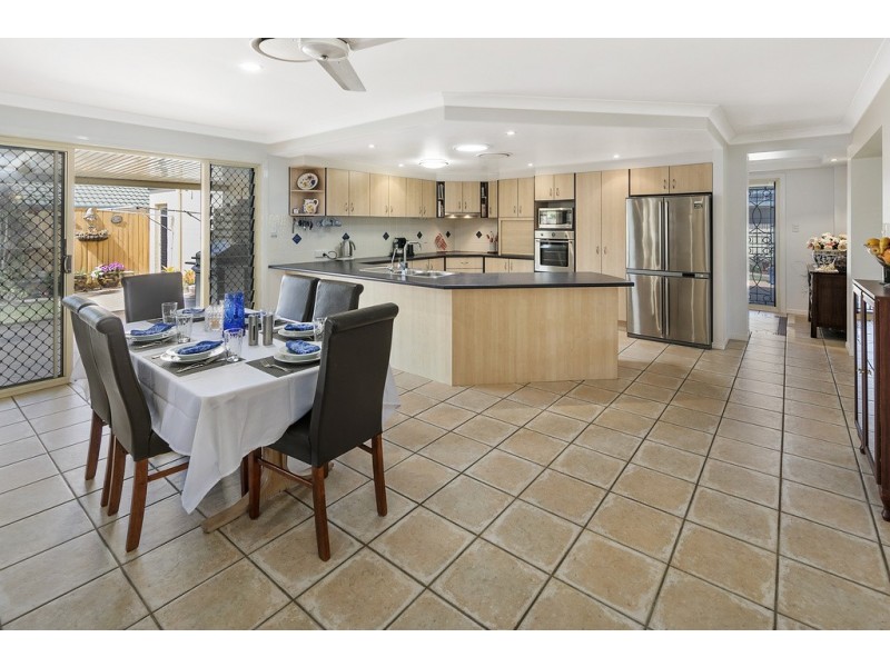 2 Morris Circuit, Thornlands QLD 4164