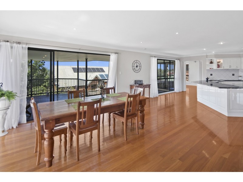 3 Lookout  Court, Victoria Point QLD 4165