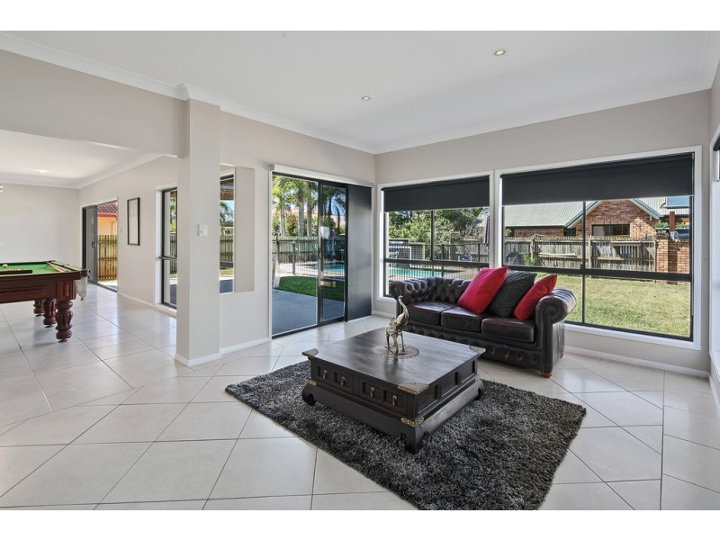 3 Lookout  Court, Victoria Point QLD 4165