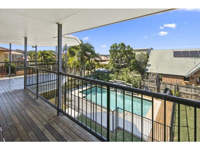 3 Lookout  Court, Victoria Point QLD 4165