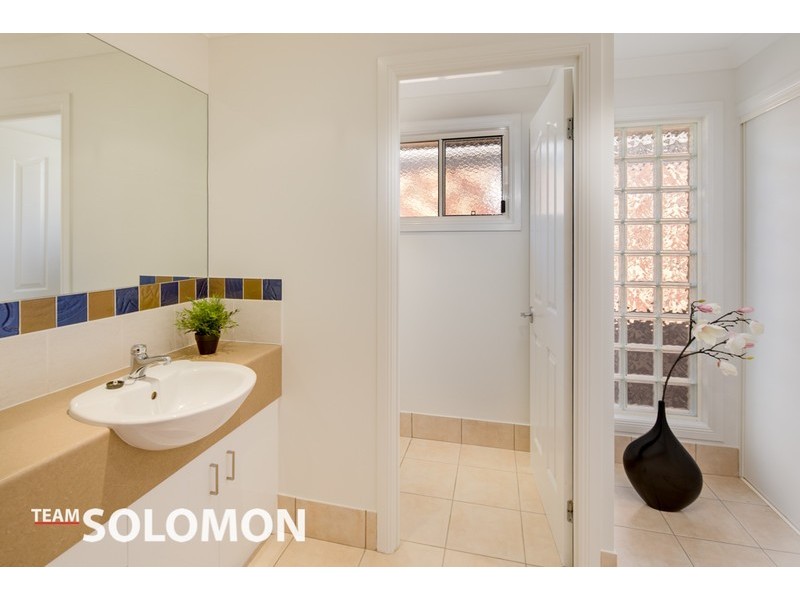 18 Cross Lane, Cleveland QLD 4163