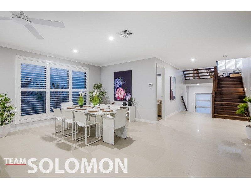 35 Nelson Place, Carindale QLD 4152