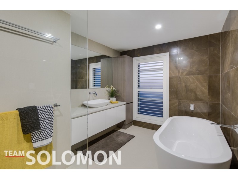 35 Nelson Place, Carindale QLD 4152