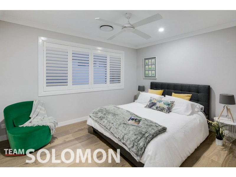 35 Nelson Place, Carindale QLD 4152